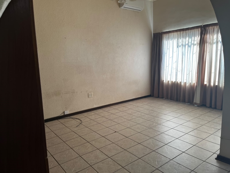 3 Bedroom Property for Sale in Wilkoppies North West